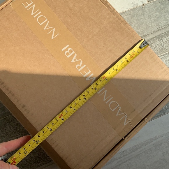 Nadine MERABI Logo Primted Packaging Cardboard Box - Picture 9 of 9